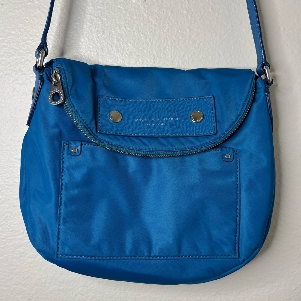 Marc Jacobs Blue Preppy Nylon Messenger Bag - Picture 13 of 14